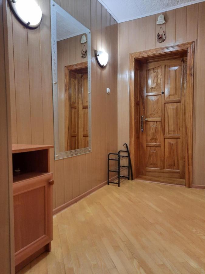 Двокімнатна Квартира Біля Басейну Berehove  Exterior photo