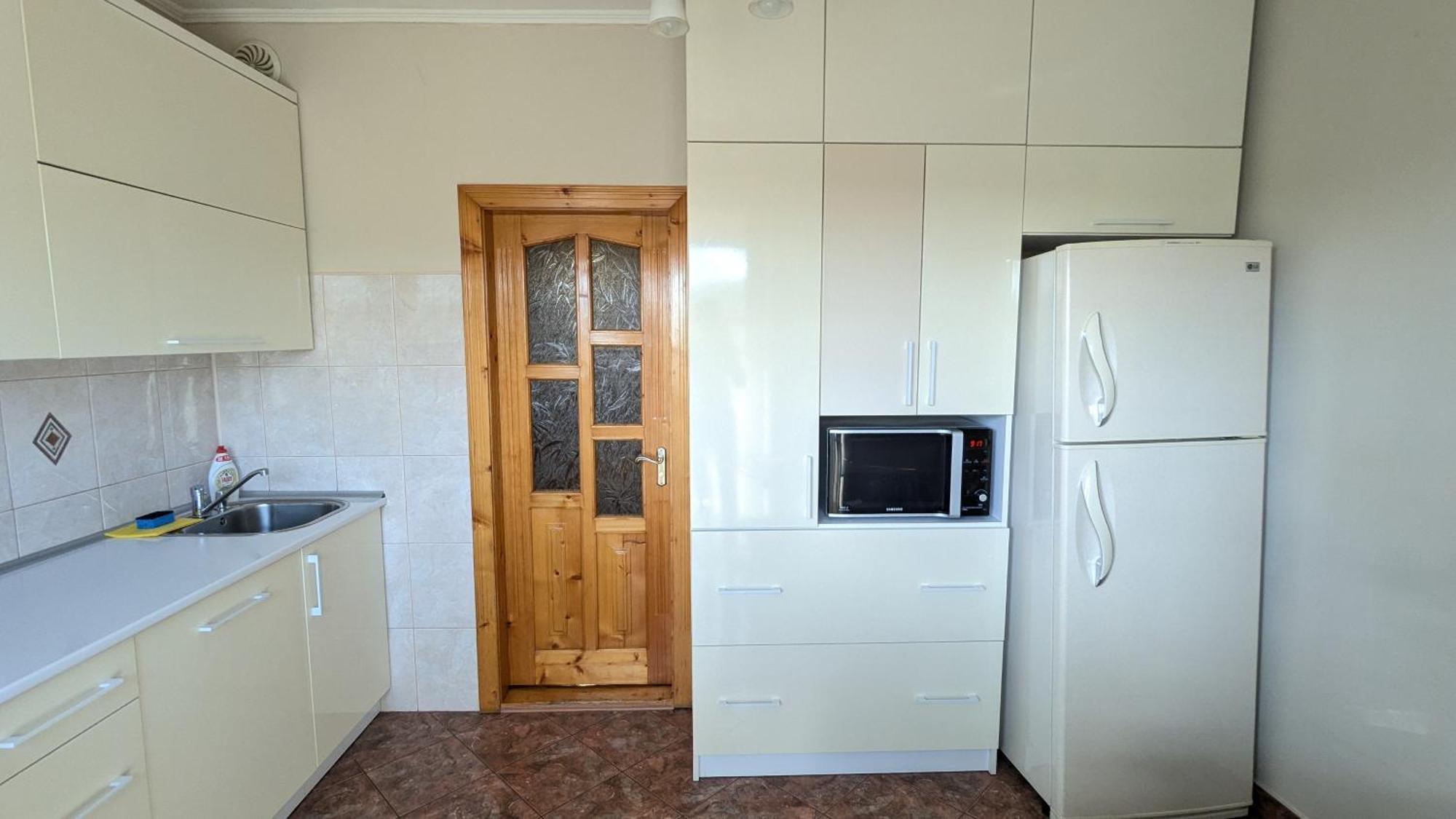 Двокімнатна Квартира Біля Басейну Berehove  Exterior photo